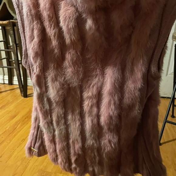 Baby Phat Pink Rabbit Fur Vest w/ Gold Logo Chain – Size S – Y2K Glam Aesthetic - Picture 5 of 8